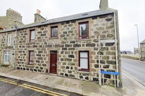 3 bedroom maisonette for sale