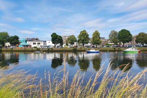 High Street, Dumbarton G82 1 bed flat for sale
