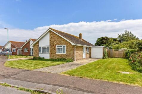 Sandringham Close, Bracklesham Bay, PO20 3 bed detached bungalow for sale