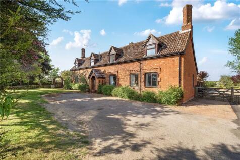 Badley, Needham Market, Ipswich... 4 bed detached house for sale