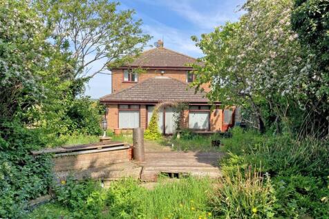 Station Road, Cogenhoe, Northampton... 3 bed detached house for sale
