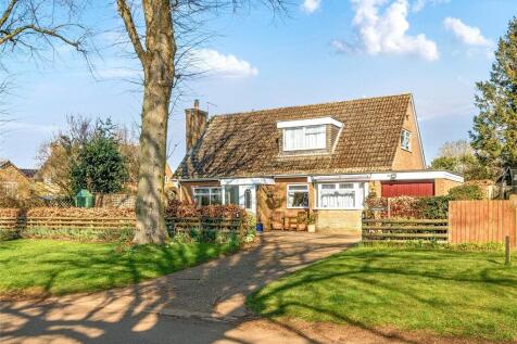 Manor Road, Hanging Houghton... 4 bed detached house for sale