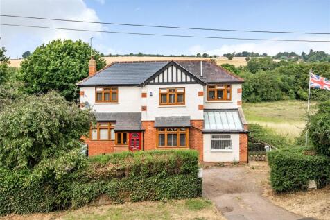 Northampton Road, Blisworth... 4 bed detached house for sale