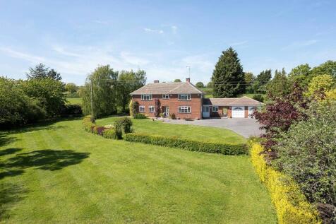 Warrington, Olney, Buckinghamshire, MK46 4 bed detached house for sale