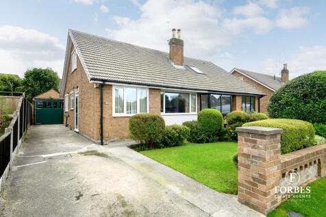 3 bedroom semi-detached bungalow for sale