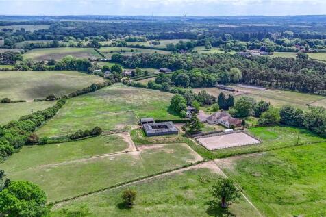 Heath Road, Great Brickhill... 4 bed detached house for sale