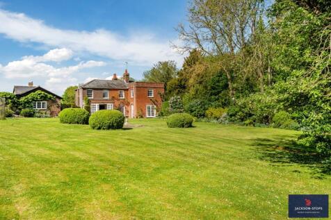 Sharpenhoe Road, Streatley... 5 bed equestrian property for sale