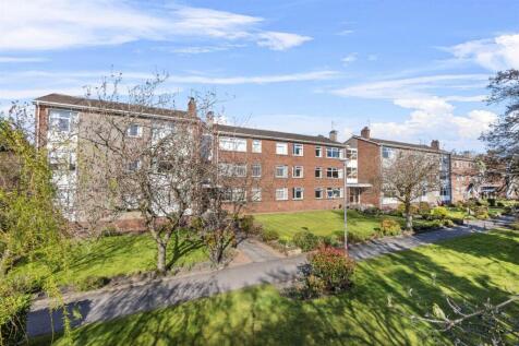 3 bedroom flat for sale