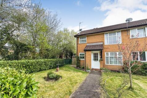 1 bedroom maisonette for sale