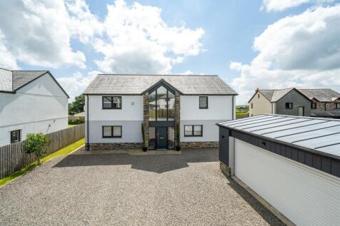 Trebursye Road, Launceston 5 bed detached house for sale