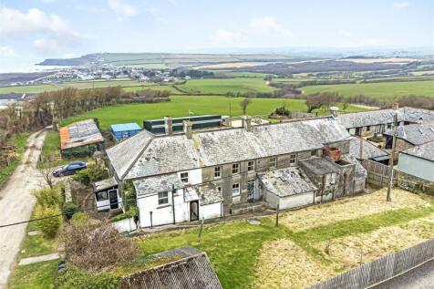 Widemouth Bay, Bude 11 bed detached house for sale
