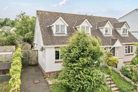 2 bedroom semi-detached house for sale