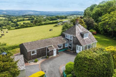2 bedroom detached house for sale