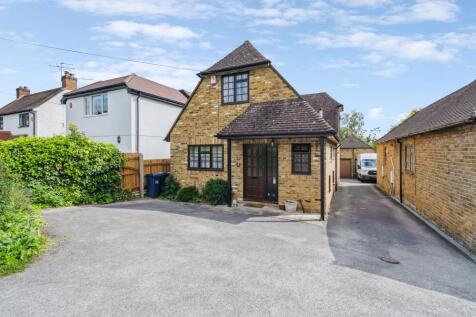 Lovel Road, Chalfont St Peter SL9 3 bed detached house for sale