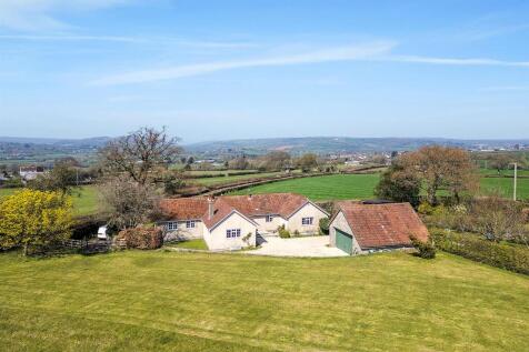 Trill Lane, Axminster 3 bed bungalow for sale