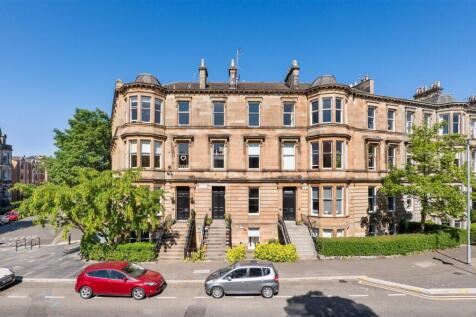 4 bedroom flat for sale