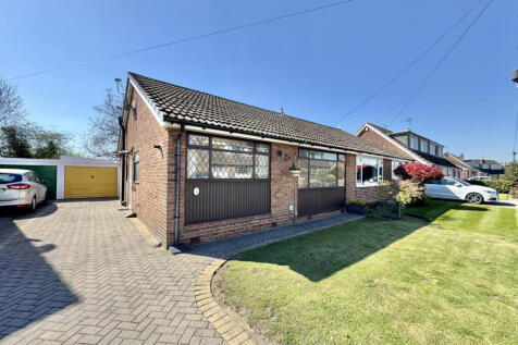 2 bedroom semi-detached bungalow for sale