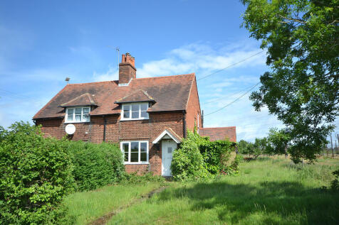 Hunters Hall Cottages, Epping Upland 3 bed semi