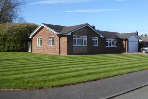 Stencills Road, Walsall, WS4 4 bed detached bungalow for sale