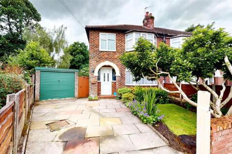 Whitby Avenue, Urmston, Manchester, M41 3 bed semi
