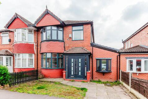 Davyhulme Road East, Stretford... 3 bed semi