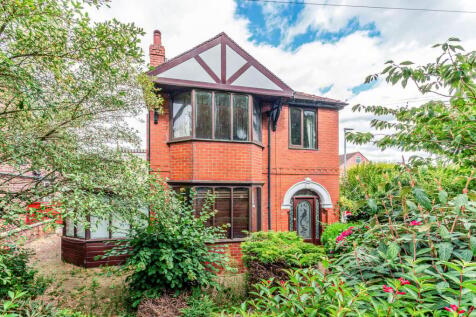 Stretford Road, Urmston, Manchester, M41 3 bed detached house for sale