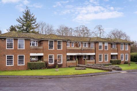 3 bedroom flat for sale