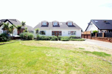 6 bedroom detached bungalow for sale