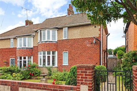 2 bedroom semi-detached house for sale