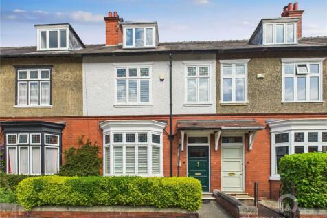 Swinburne Road, Darlington, Durham, DL3 6 bed terraced house for sale
