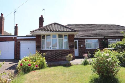 2 bedroom semi-detached bungalow for sale