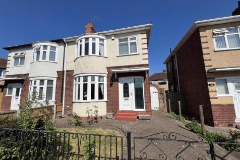 Kensington Gardens, Darlington 2 bed semi