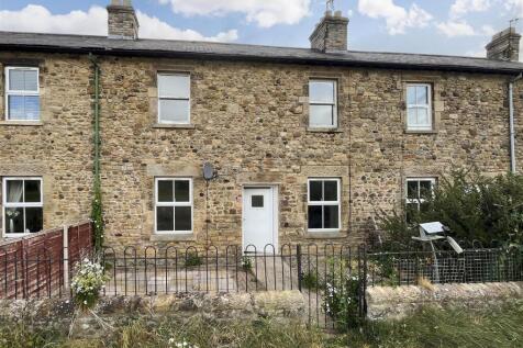 3 Holme House Cottages, Piercebridge 2 bed terraced house for sale