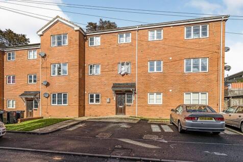Abberley Court, Dudley DY2 2 bed flat for sale
