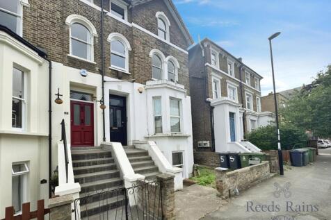 Mount Pleasant Road, London SE13 2 bed apartment for sale