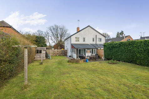 Denmark Avenue, Woodley, Reading 3 bed semi