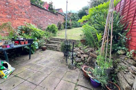 Rothwell Road, Desborough, Kettering 3 bed terraced house for sale