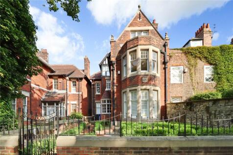 Westoe Village, Tyne and Wear NE33 6 bed end of terrace house for sale