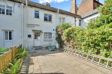 Tower Street, East Sussex TN31 2 bed terraced house for sale