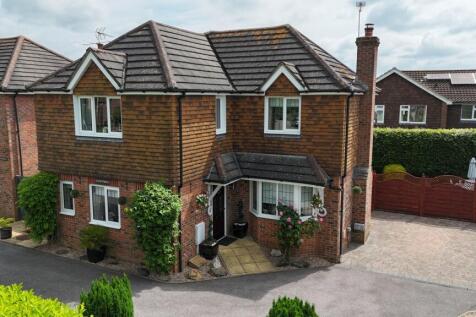 Church Road, Scaynes Hill, RH17 4 bed house for sale
