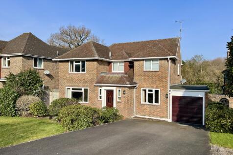 Gatesmead, Haywards Heath, RH16 5 bed house for sale