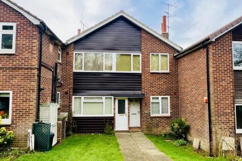 New England Road, Haywards Heath, RH16 2 bed flat for sale