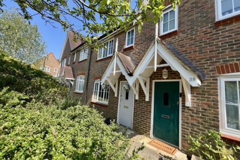 Roundway, Haywards Heath, RH16 2 bed house for sale