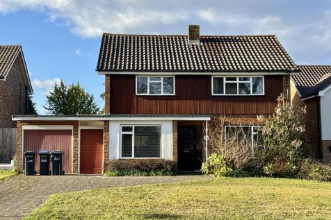 Blunts Wood Road, Haywards Heath, RH16 3 bed house for sale