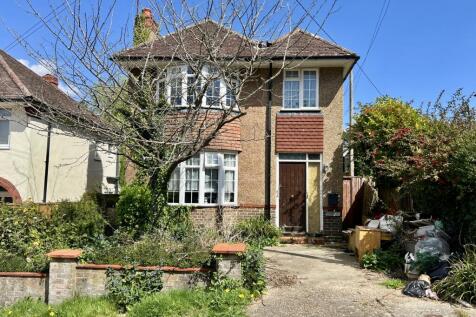 Highland Road, Haywards Heath, RH16 3 bed house for sale