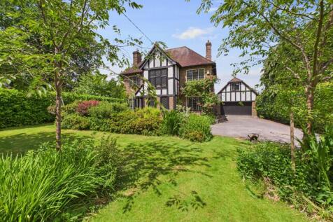 Lewes Road, Haywards Heath, RH17 4 bed house for sale