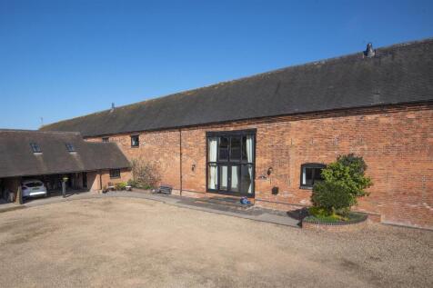 Brickhouse Lane, Elford 4 bed barn conversion for sale