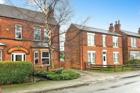 4 bedroom semi-detached house for sale