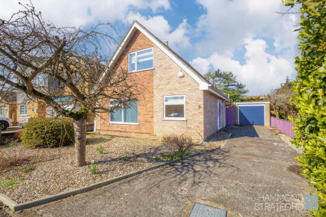Granary Road, Attleborough 3 bed chalet for sale