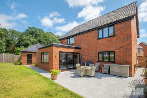 Garnier Meadow, Attleborough 4 bed detached house for sale
